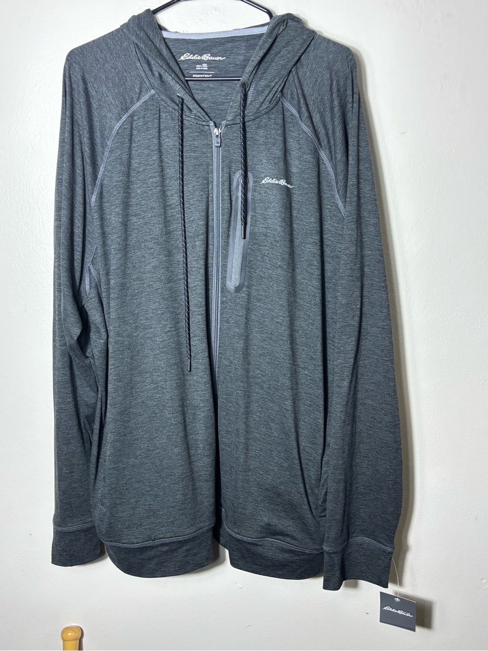 Men’s Eddie Bauer NWT XXL Grey Zip Hoodie With Chest Pocket